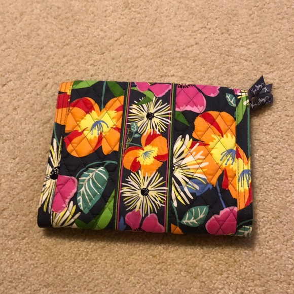 LIKE NEW!! VERA BRADLEY JEWELRY ORGANIZER - Picture 4 of 4